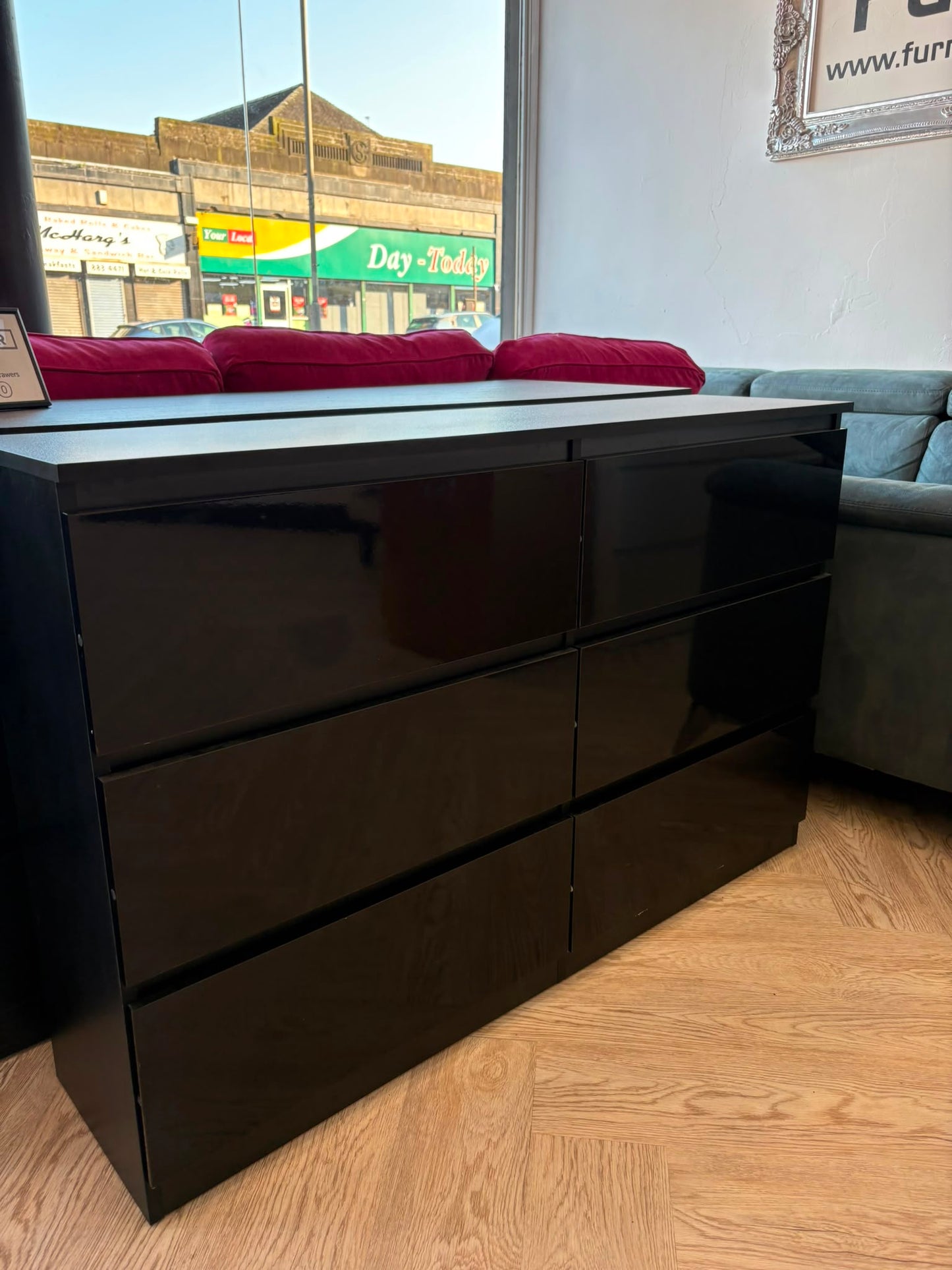The Range Slimline Black High Gloss 6 Drawer Chest @
