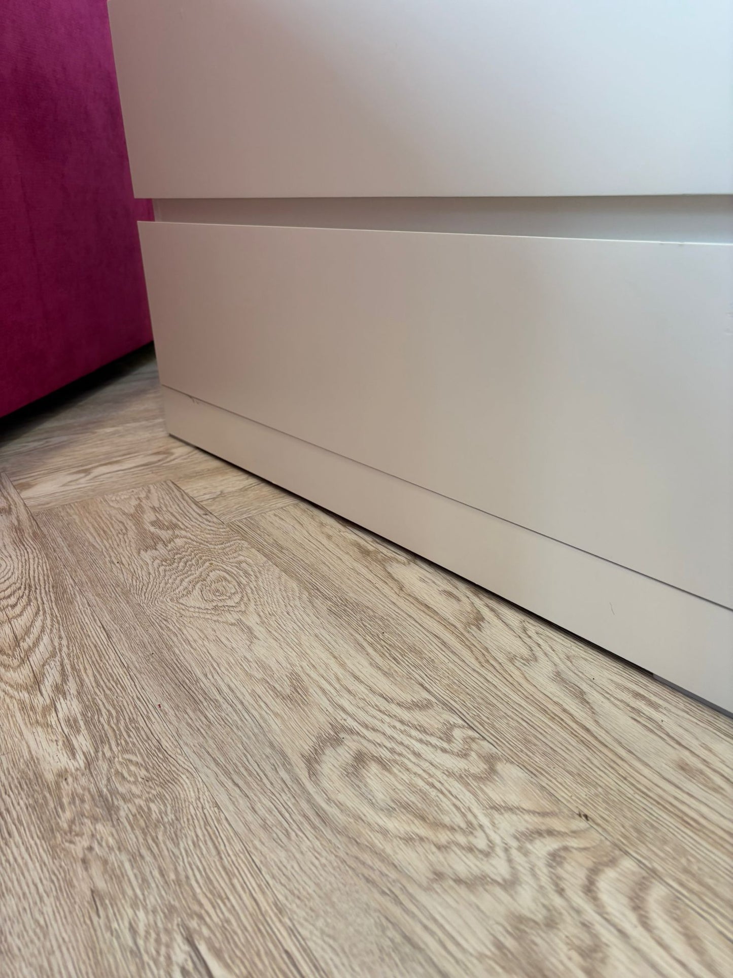 Ikea Malm White 6 Drawer Chest @