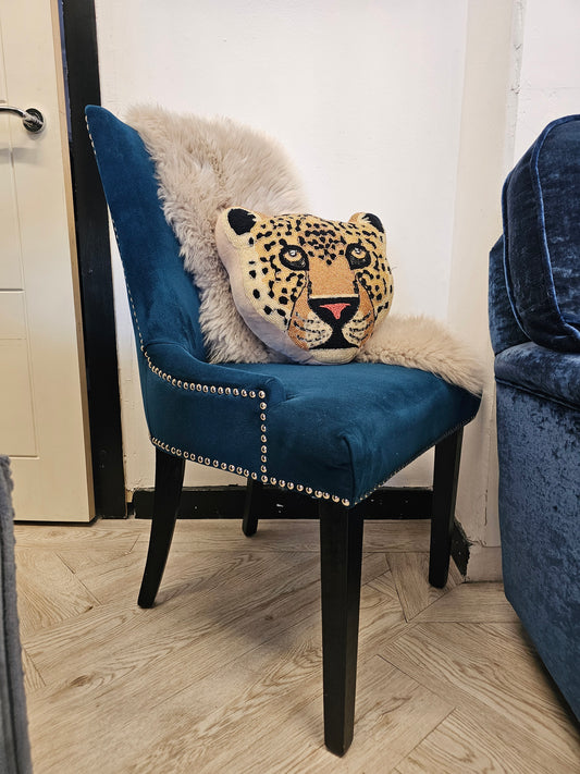 Blue Velvet Studded Bedroom Chair with Sheepskin Throw & Leopard Cushion @#