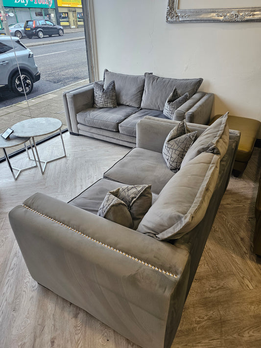 ScS Lawrence Llewelyn-Bowen Portofino 3&2 Grey Plush Sofas #