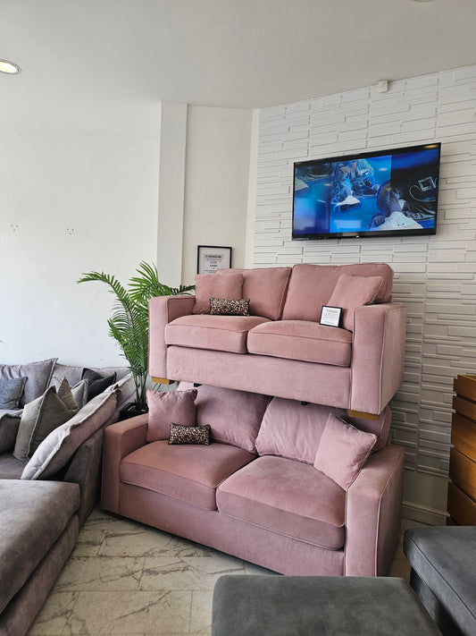 Oak Furnitureland Pink 3&2 Seater Sofas Immaculate Condition
