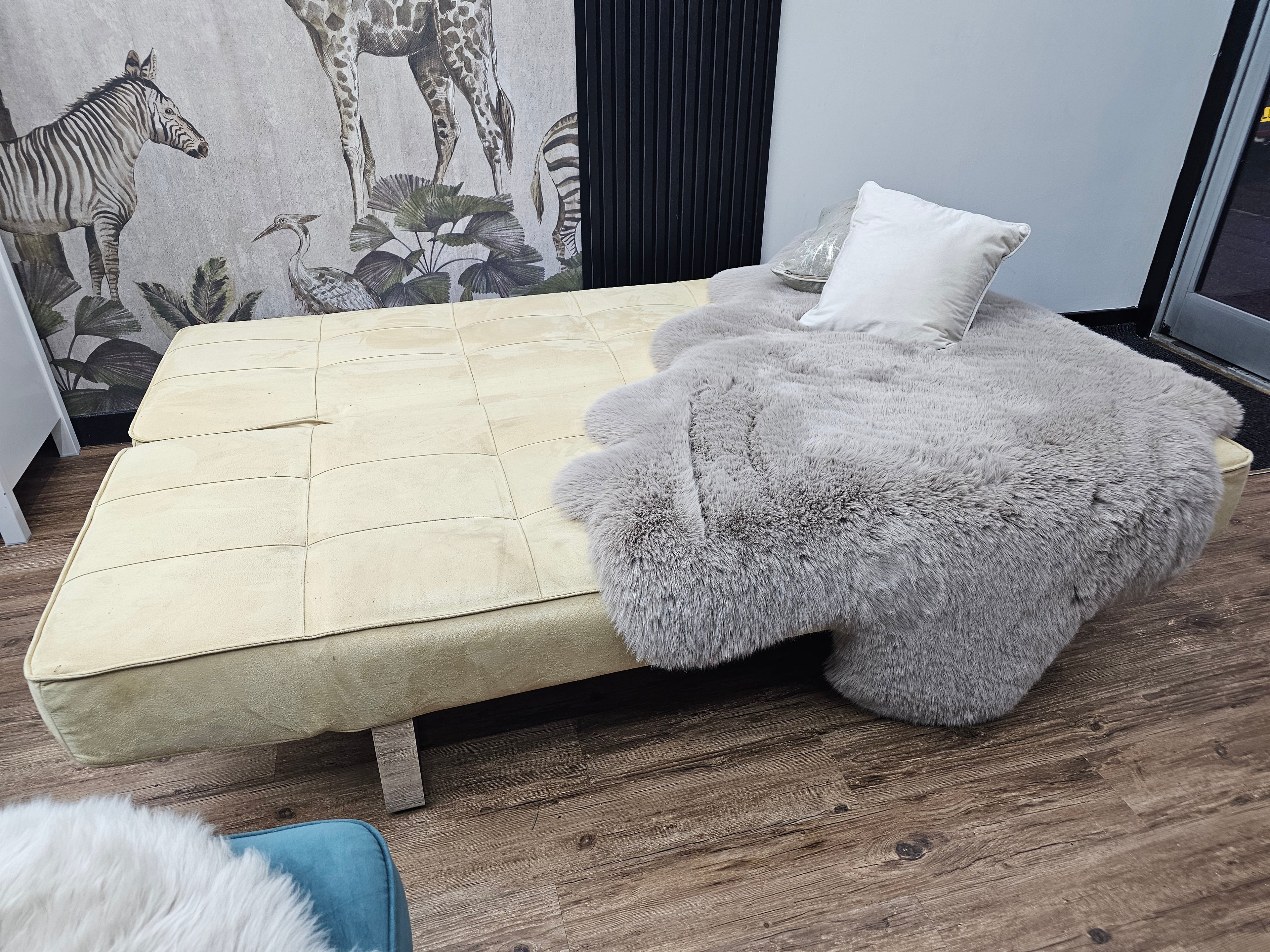 BoConcept ZEN Beige Sofa Bed