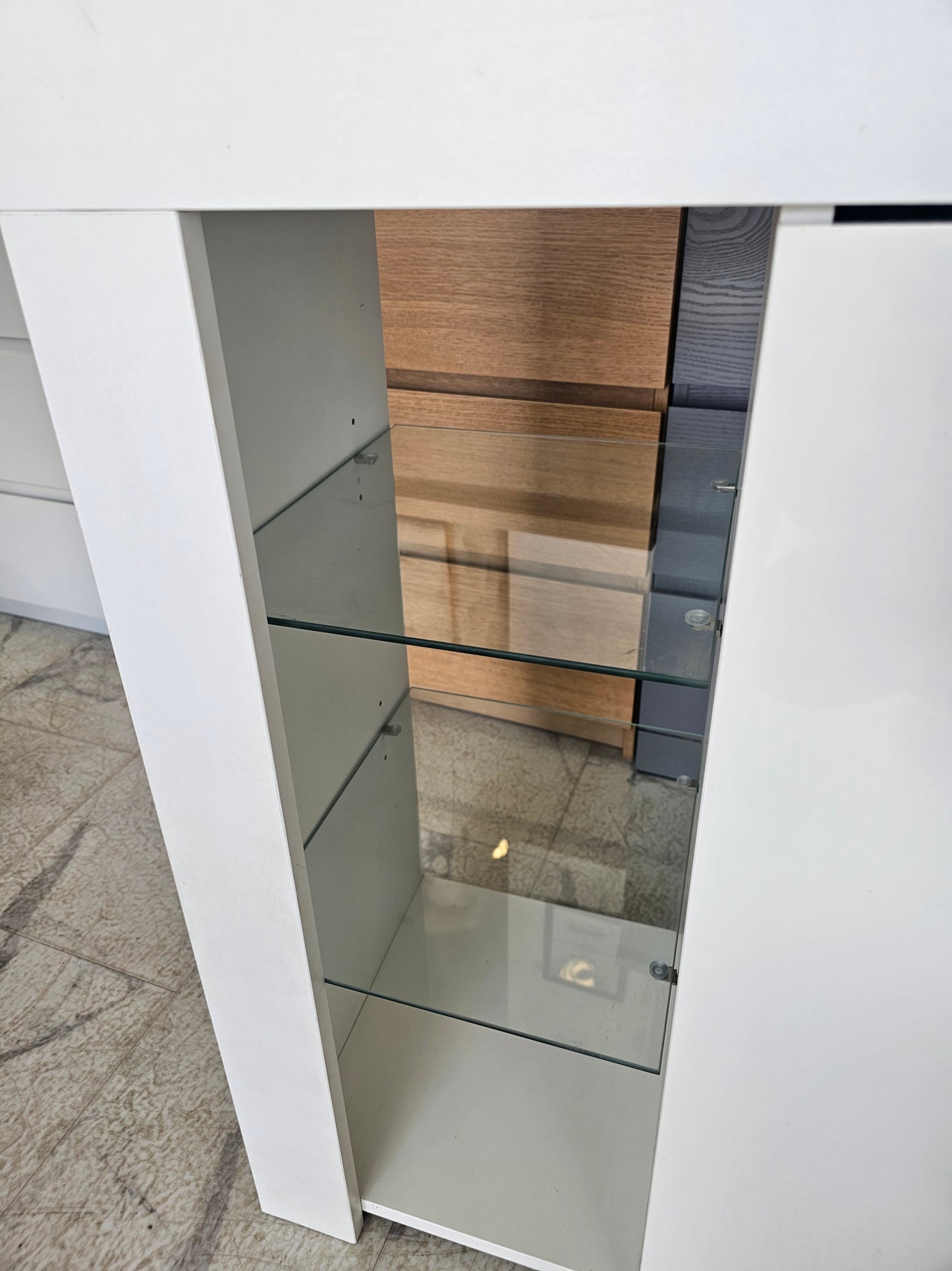 White Display Cabinet with Shelving A