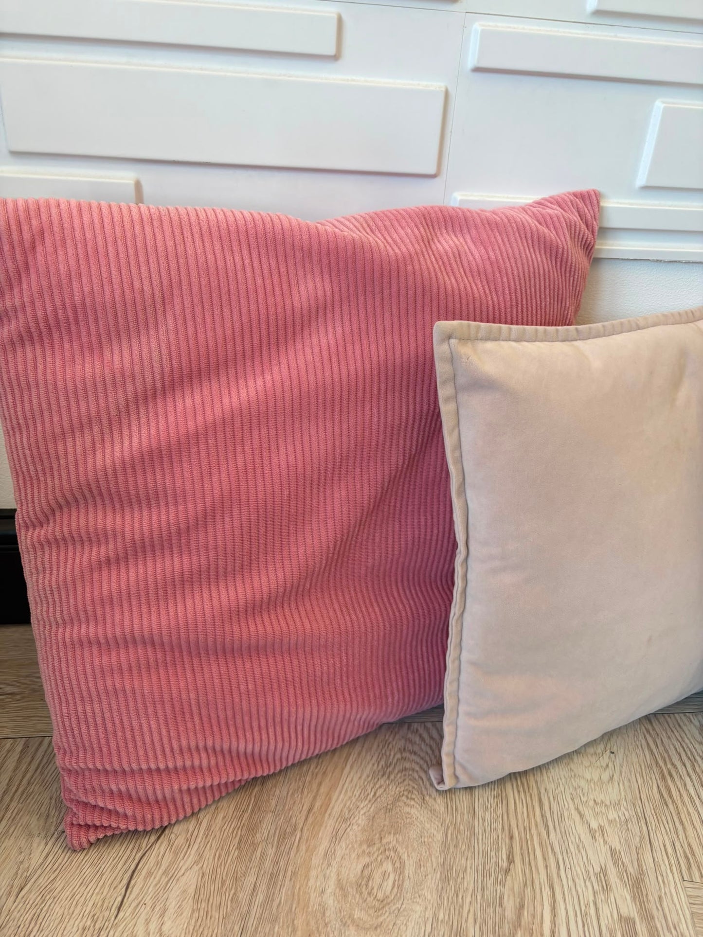 4 Various Sized Small Cushions Bundle