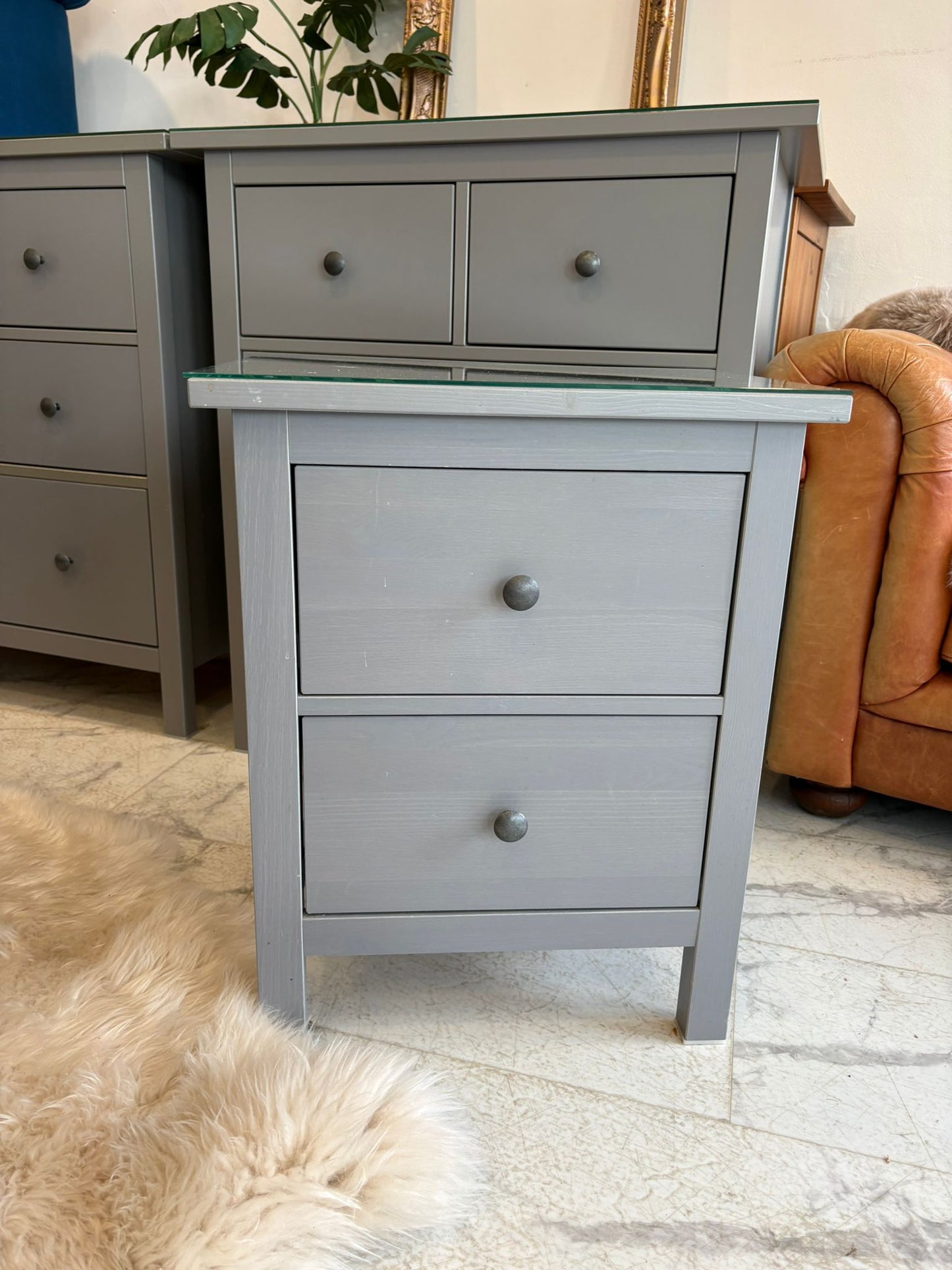 Ikea Hemnes 2 Drawer Bedside Chest with Glass Top T