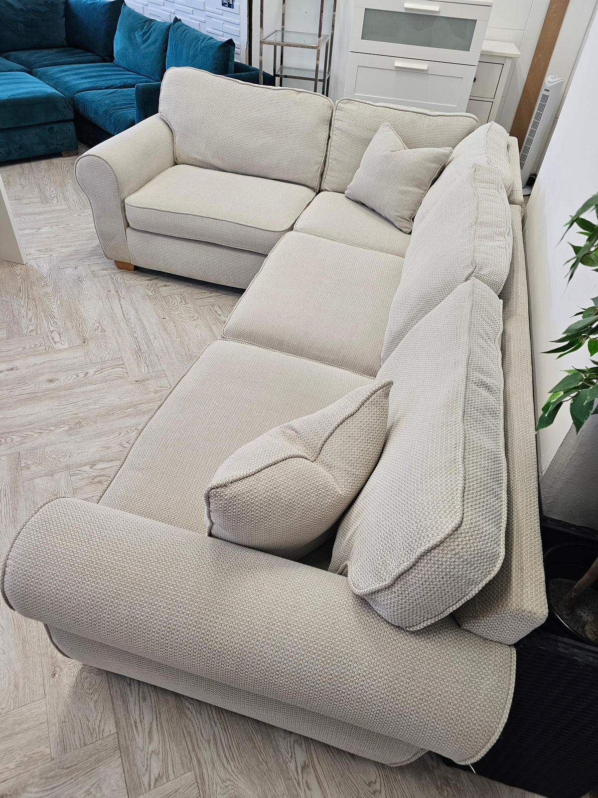 Sofology Nimbus 5 Seater Beige Corner Sofa @