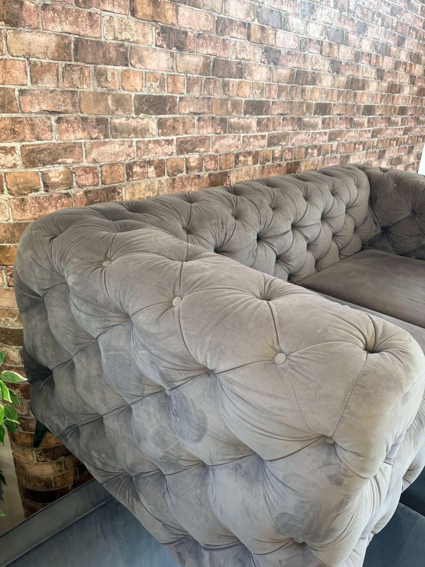 Bespoke Chesterfield Style, Light Grey Plush 2 Seater Sofa @#