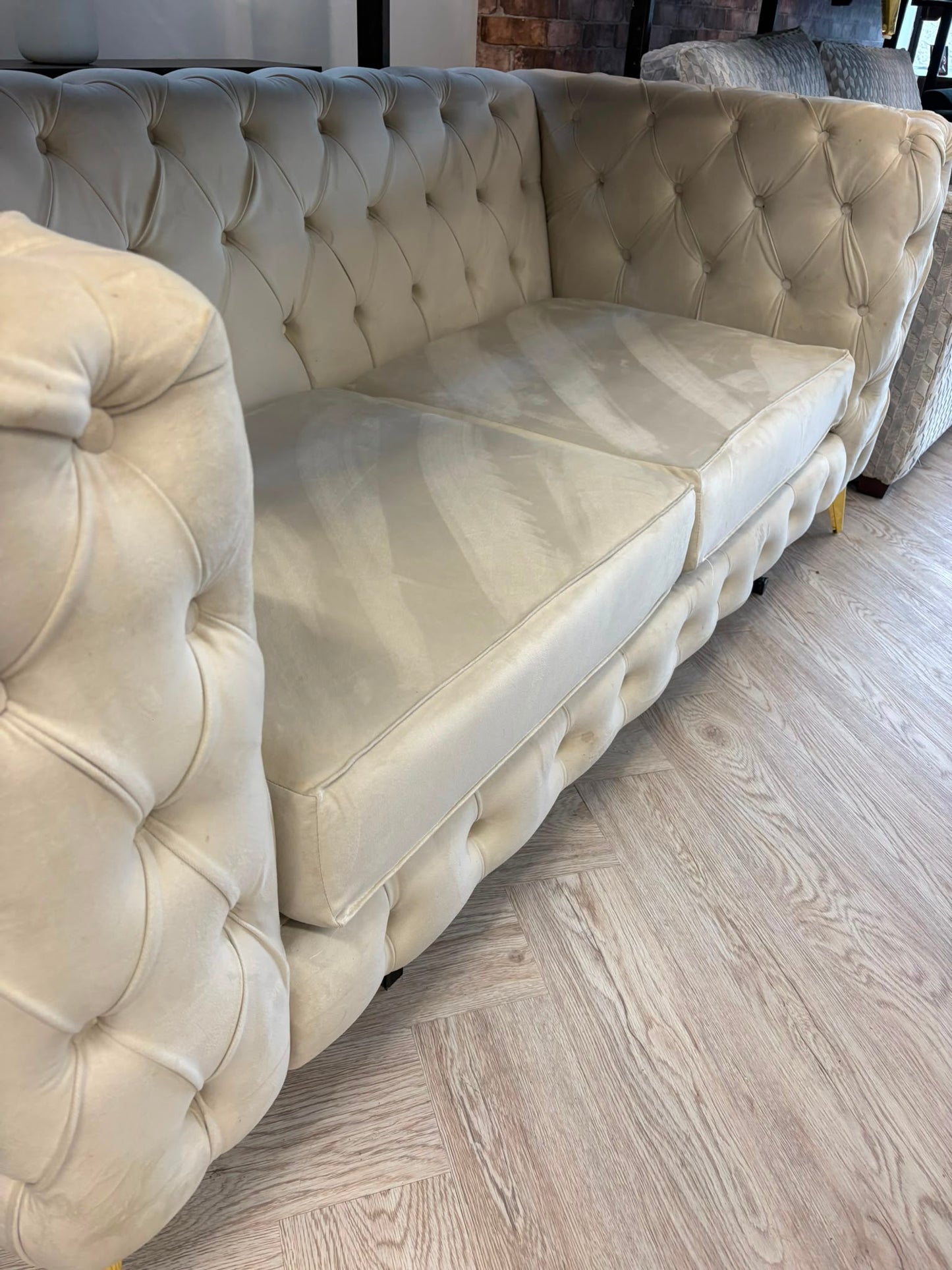 Cream Chesterfield 3 & 2 Sofas #
