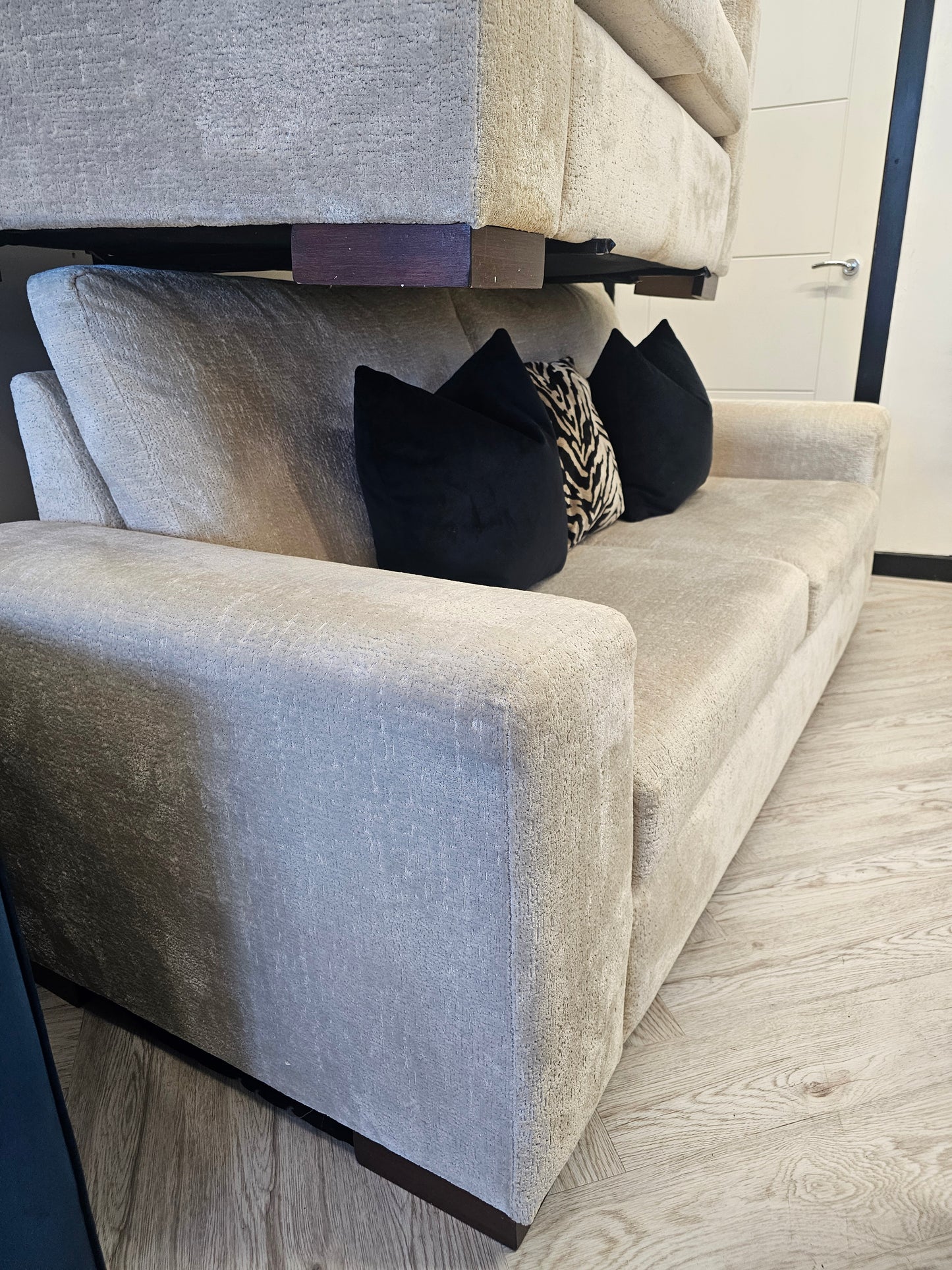 DFS Cream Fabric 3 & 2 Seater Sofas  @