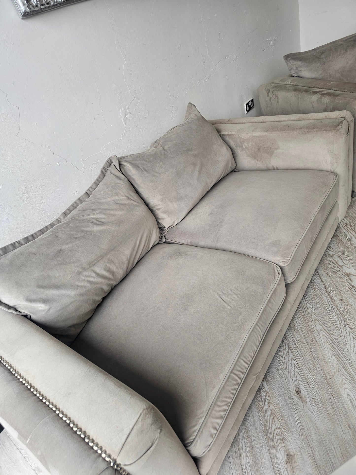 ScS Laurence Llewelyn-Bowen Regency Range Greige Fabric 3 Seater Sofa & Loveseat *RRP £3100 #