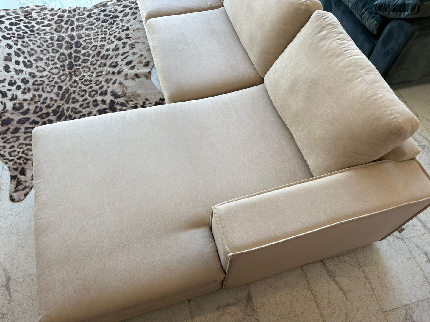Sofa Club Soho Luxe Chenille Corner Sofa in White Tea *RRP £1999