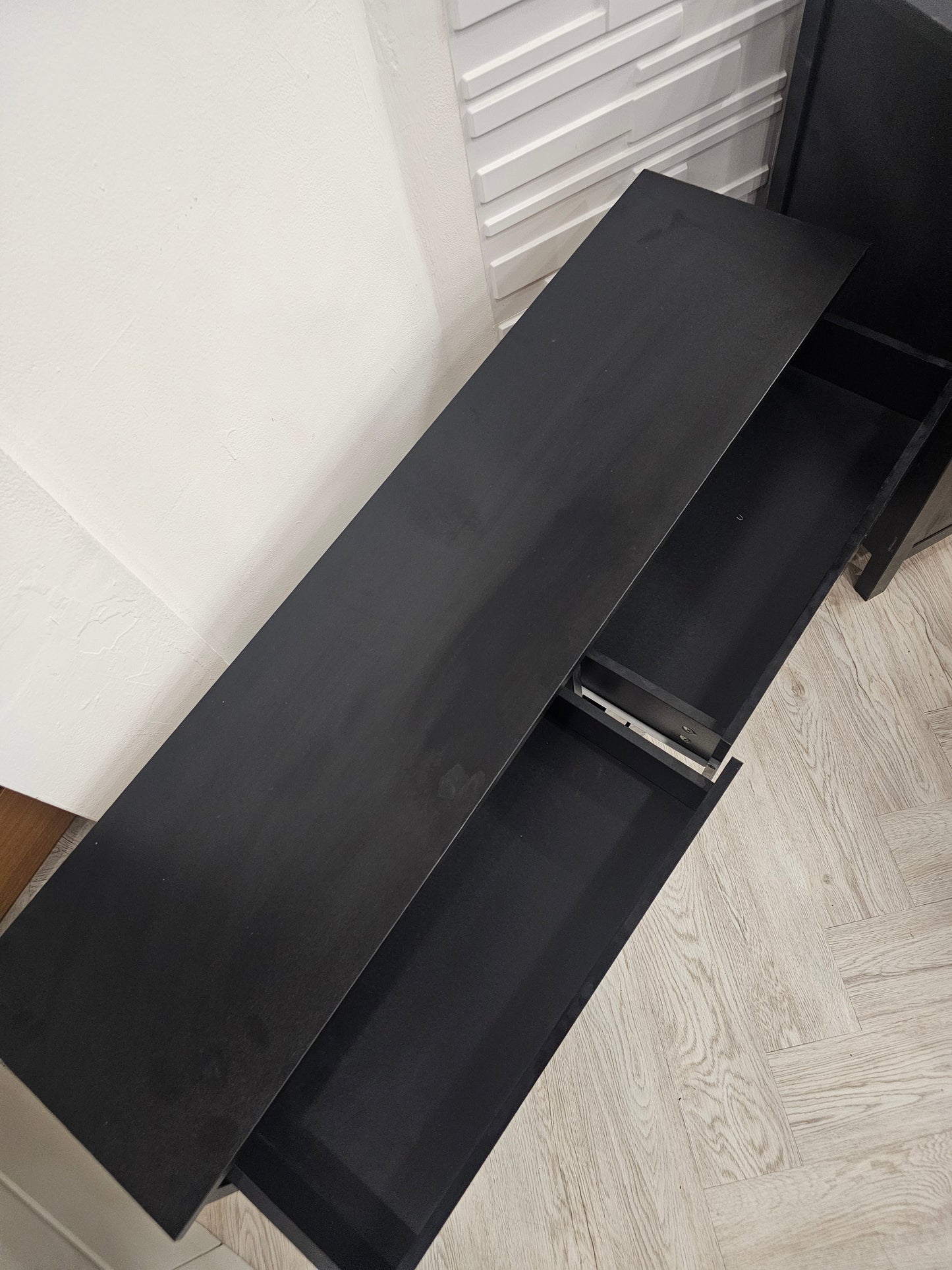 The Range Slimline Black High Gloss 6 Drawer Chest @