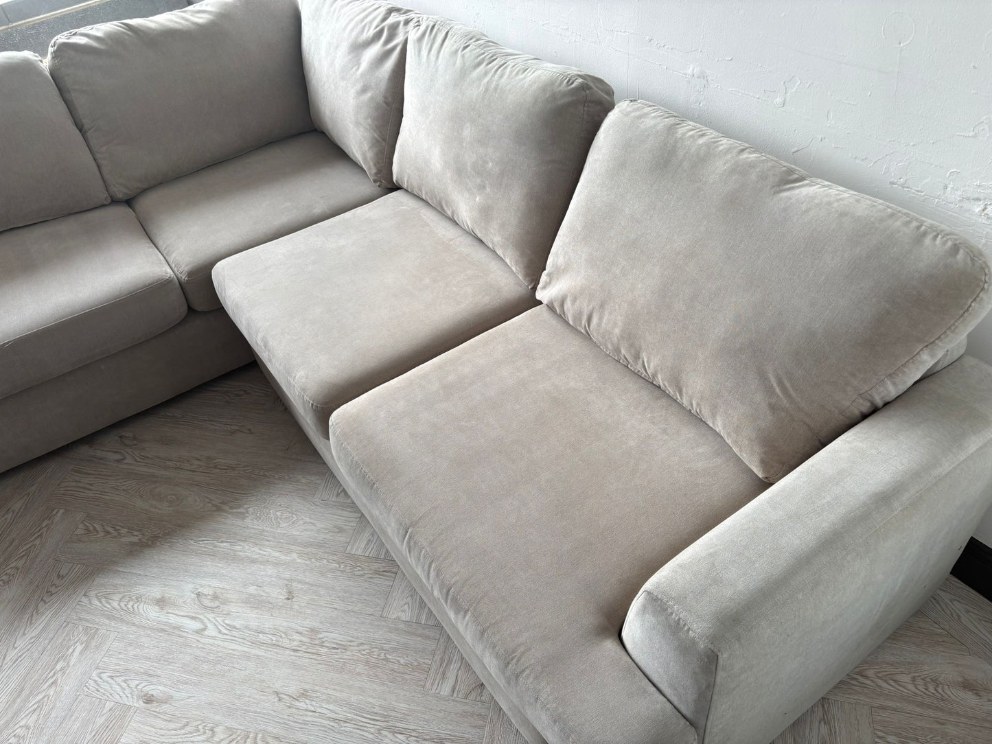 DFS Freya Greige Corner Sofa @#