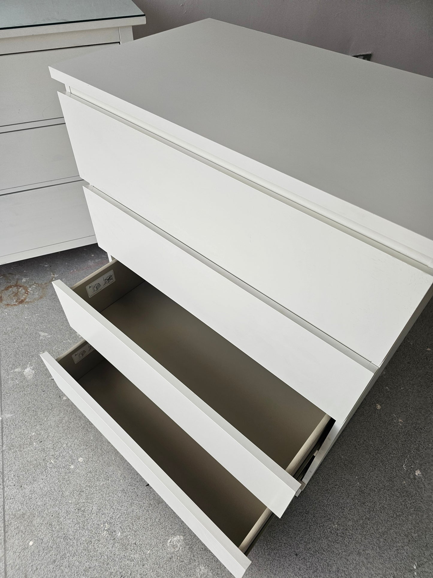 Ikea Malm White 4 Drawer Chest (bottom corner minor damage) T