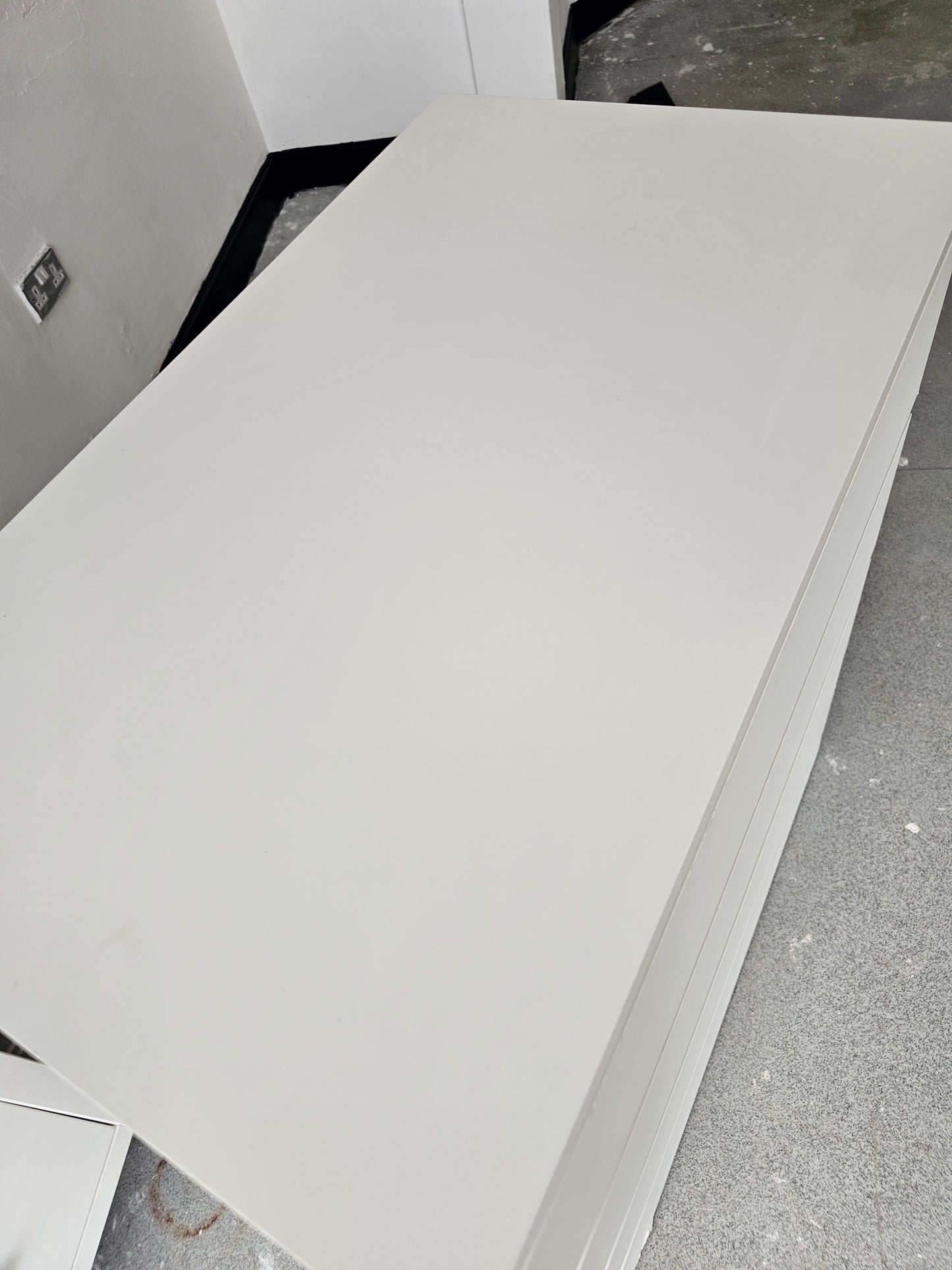 Ikea Malm White 4 Drawer Chest (bottom corner minor damage) T