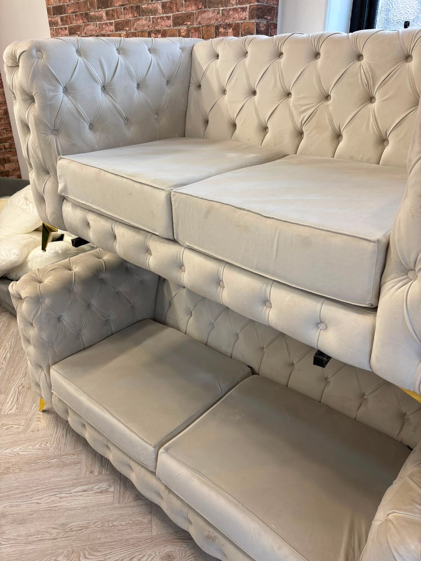 Cream Chesterfield 3 & 2 Sofas #