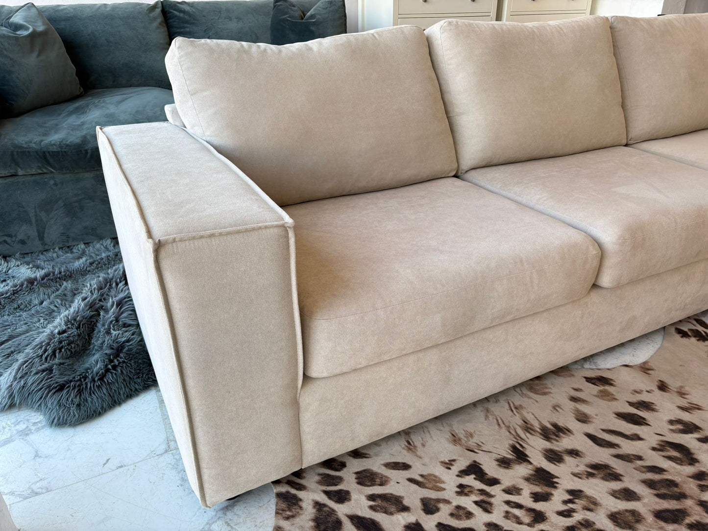 Sofa Club Soho Luxe Chenille Corner Sofa in White Tea *RRP £1999
