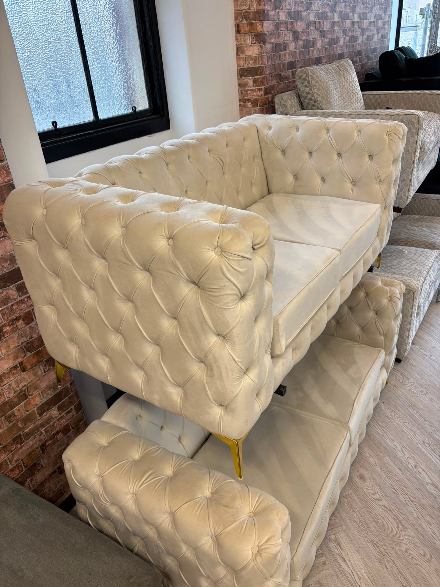 Cream Chesterfield 3 & 2 Sofas #