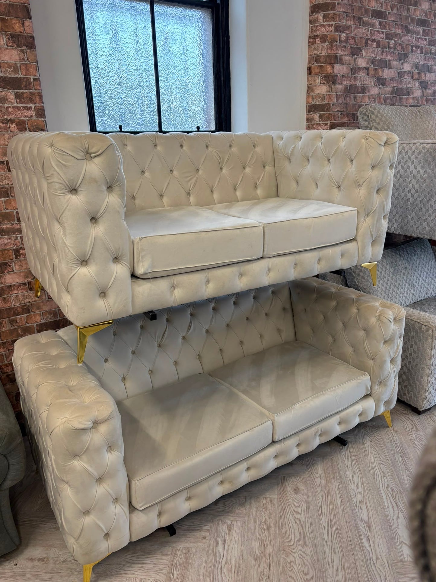 Cream Chesterfield 3 & 2 Sofas #
