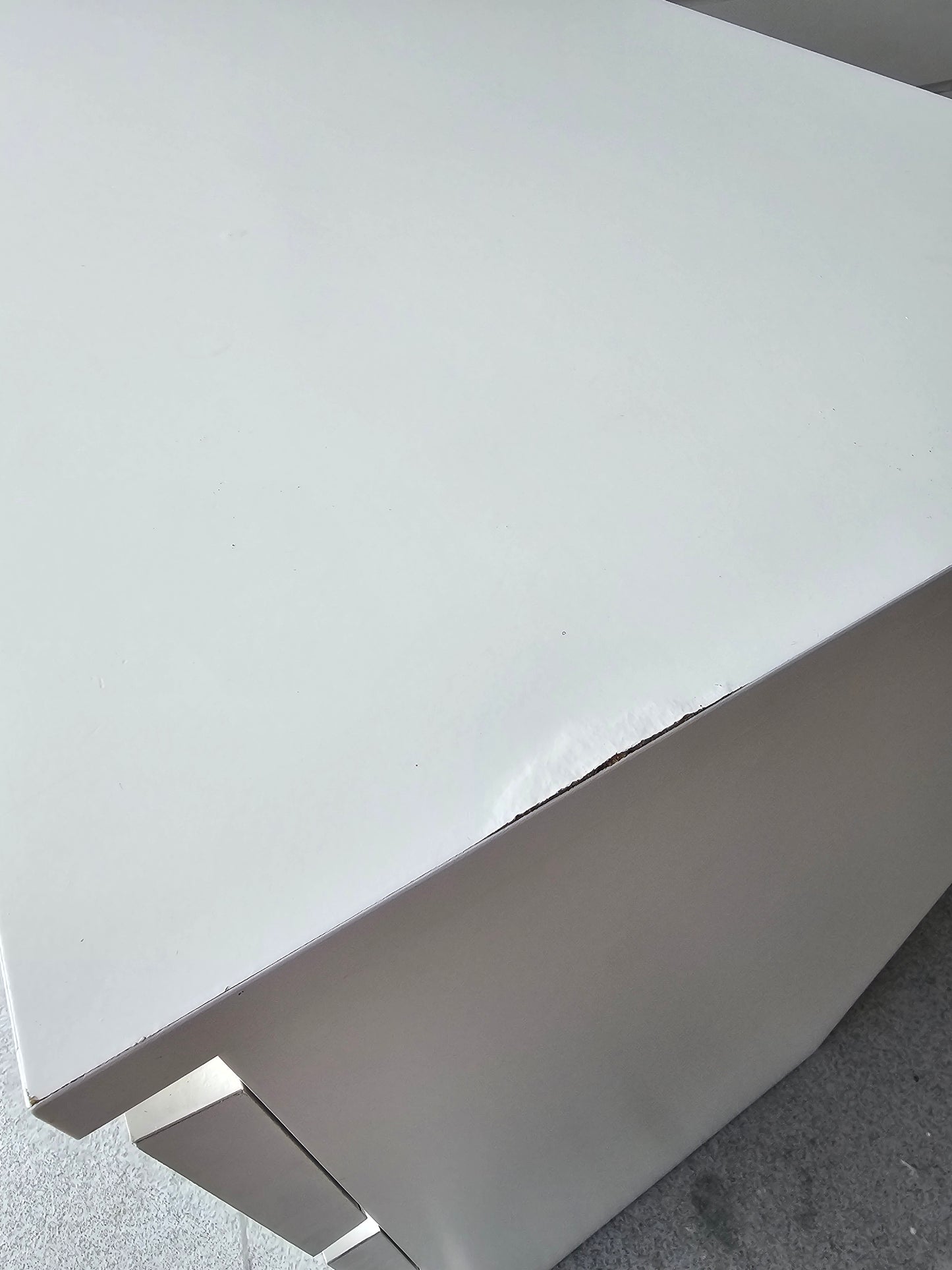 Ikea Malm White 4 Drawer Chest (minor surface damage) T