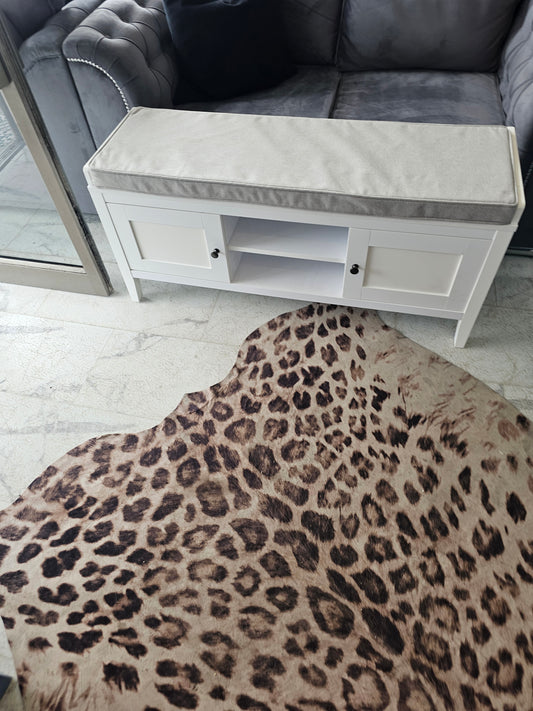Dunelm White Shoe Storage Bench with Grey Cushion (*RRP £199)B