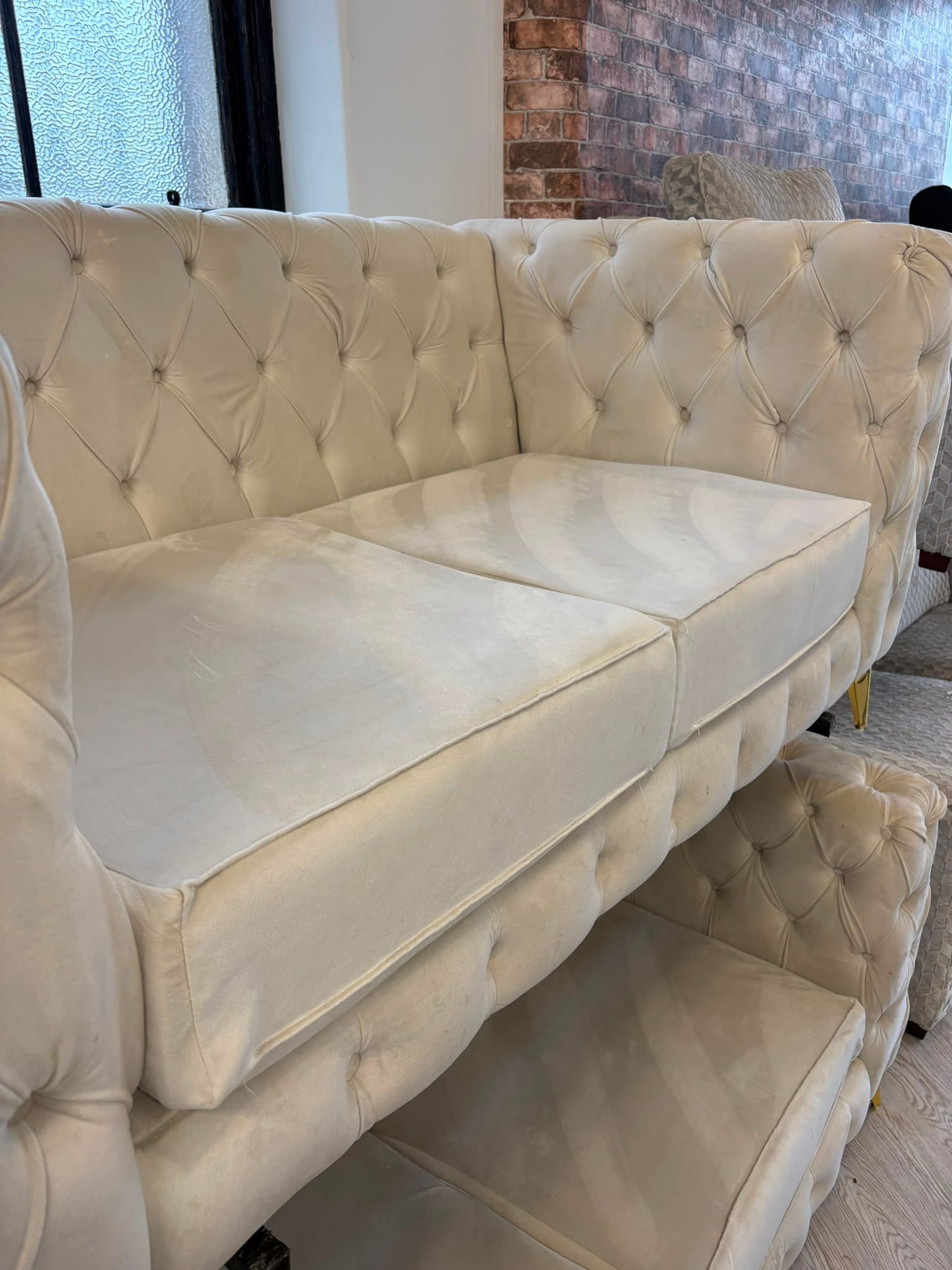 Cream Chesterfield 3 & 2 Sofas #