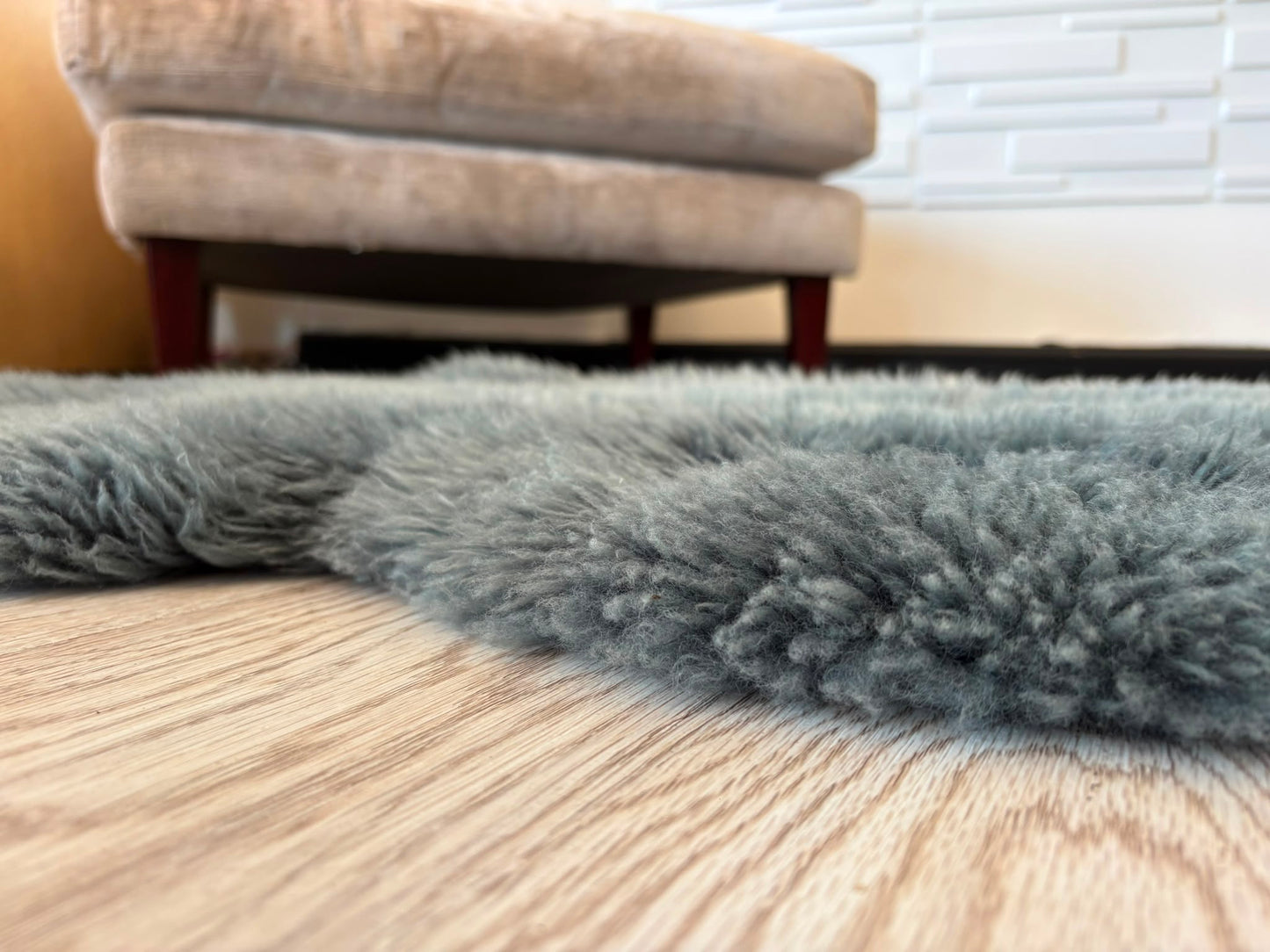 Large Grey 100% Sheepskin Rug 160cm