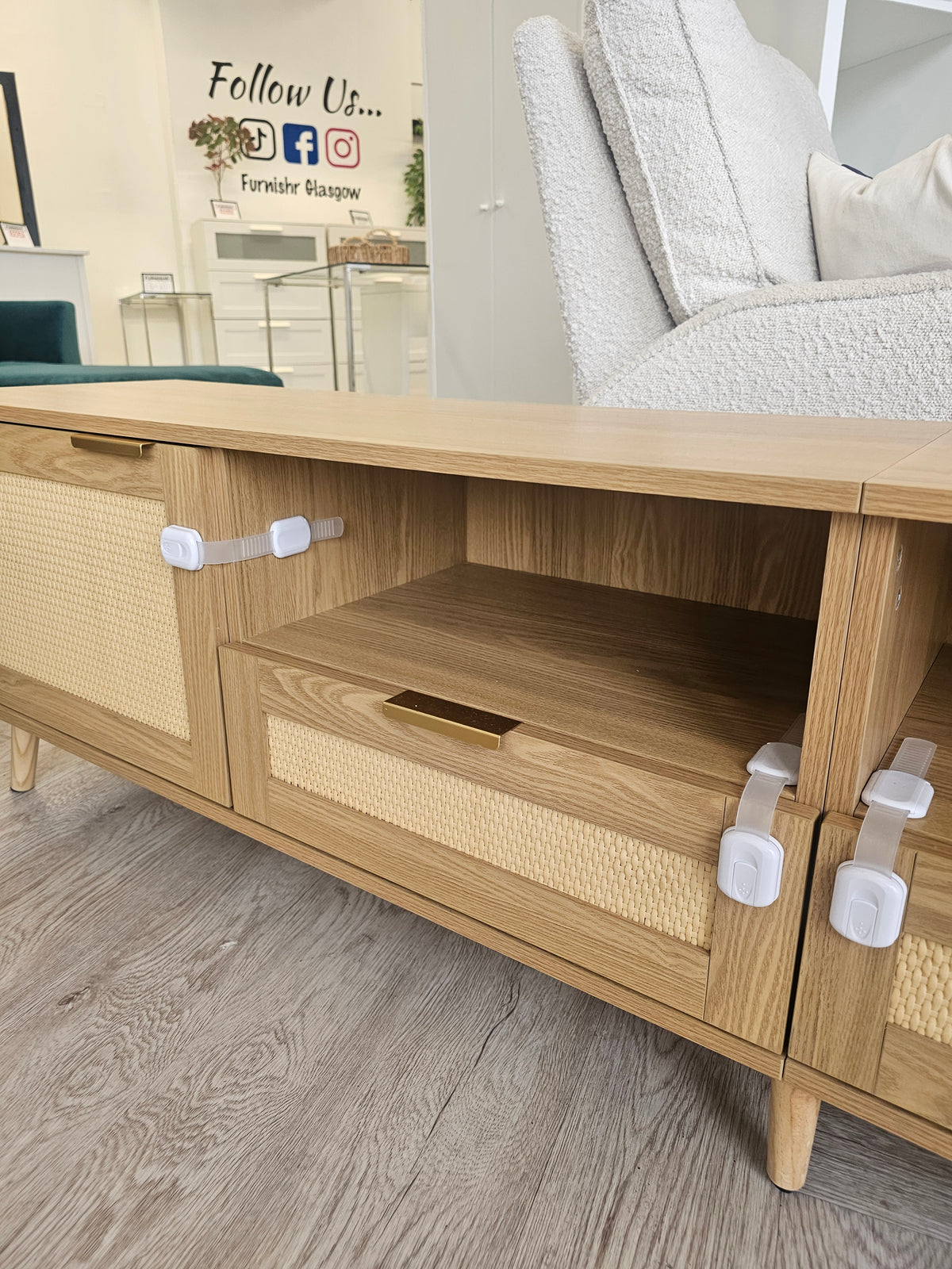 Extra Large Modern Rattan & Oak TV Cabinet 200cm @#
