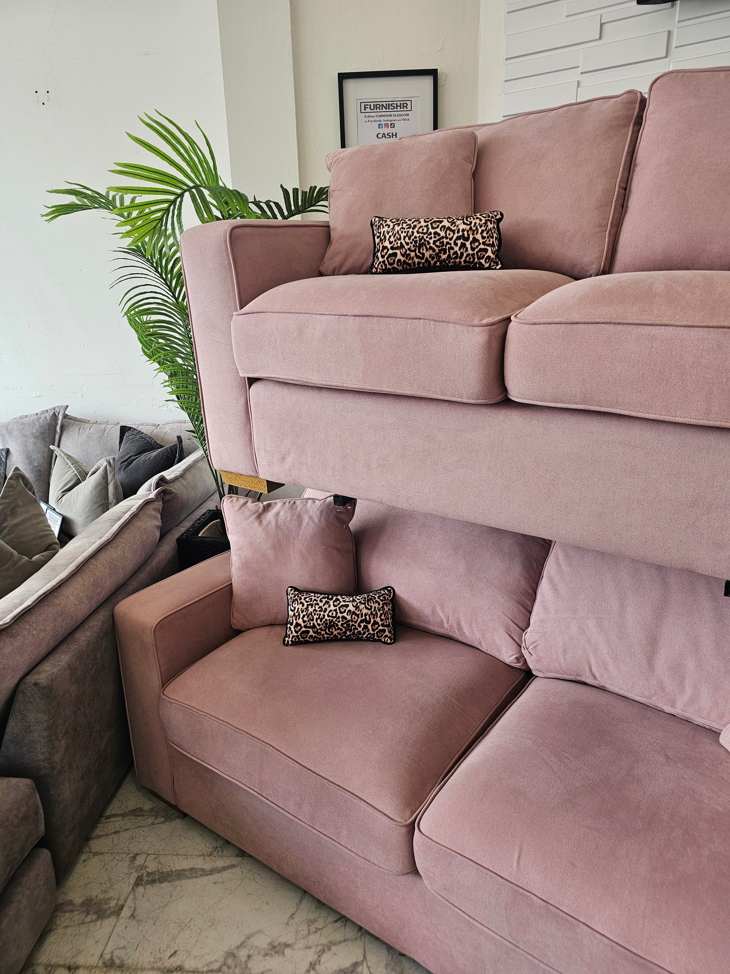 Oak Furnitureland Pink 3&2 Seater Sofas Immaculate Condition
