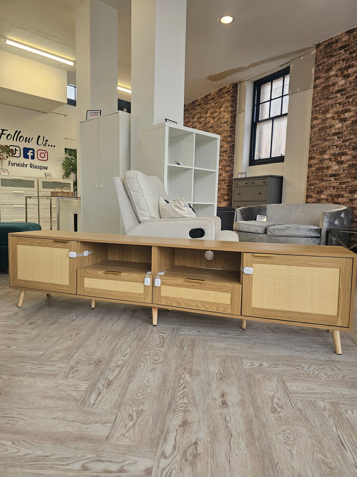 Extra Large Modern Rattan & Oak TV Cabinet 200cm @#
