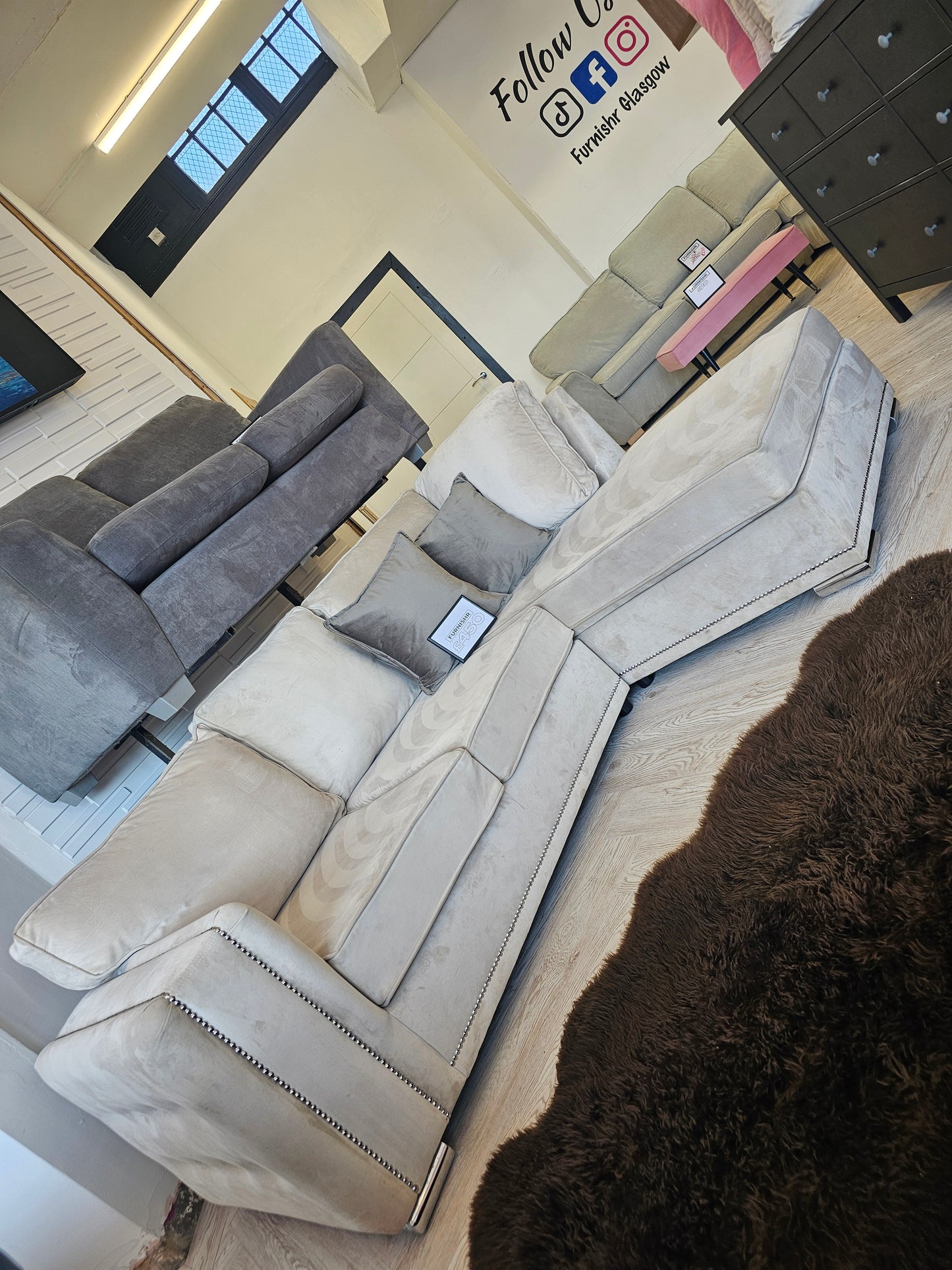 Cream Velvet Corner Sofa (Firm Seats)@