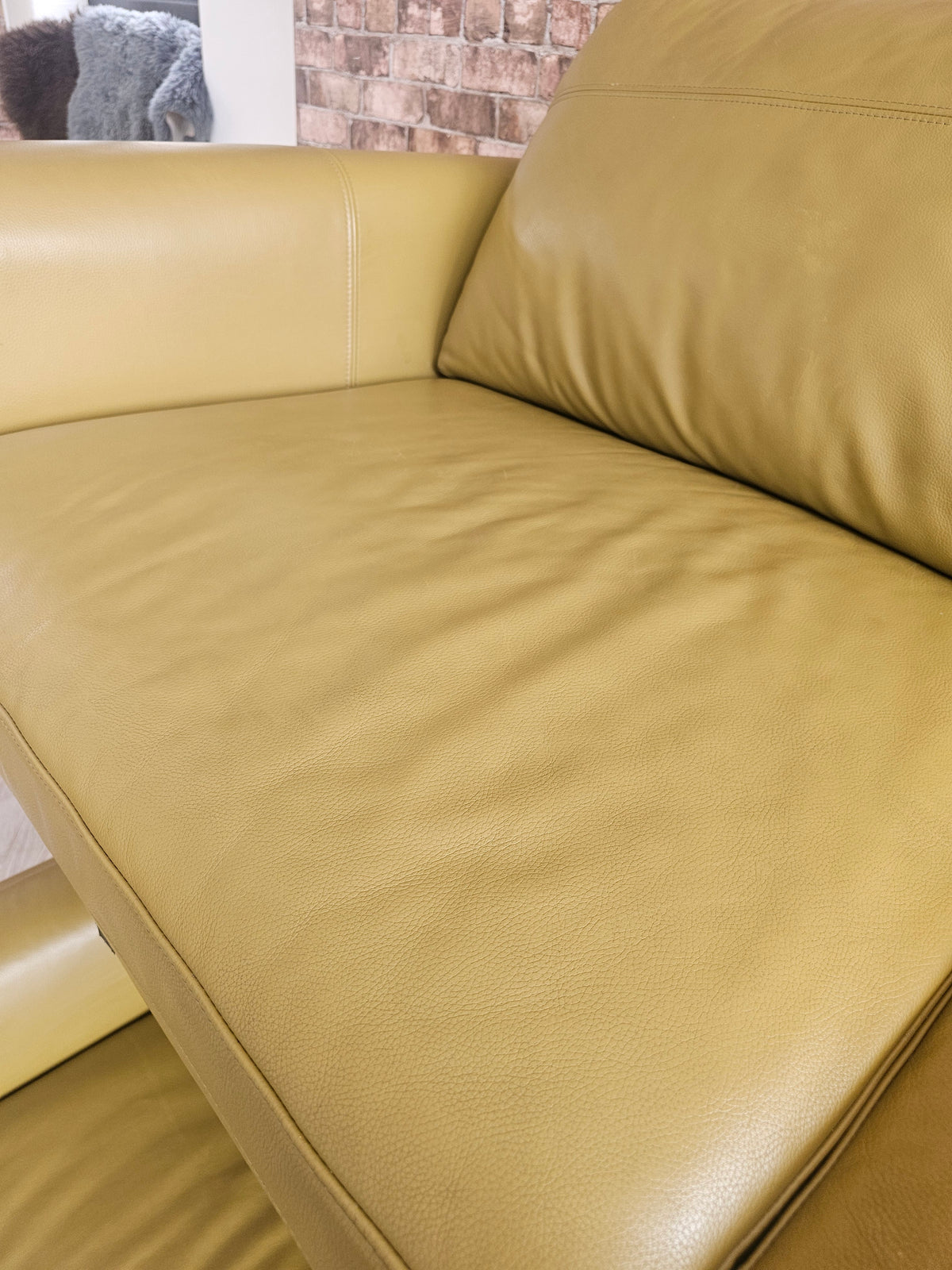 Olive Green Premium Italian Leather 2x3 Seater Sofas & Footstool *RRP £4000 @