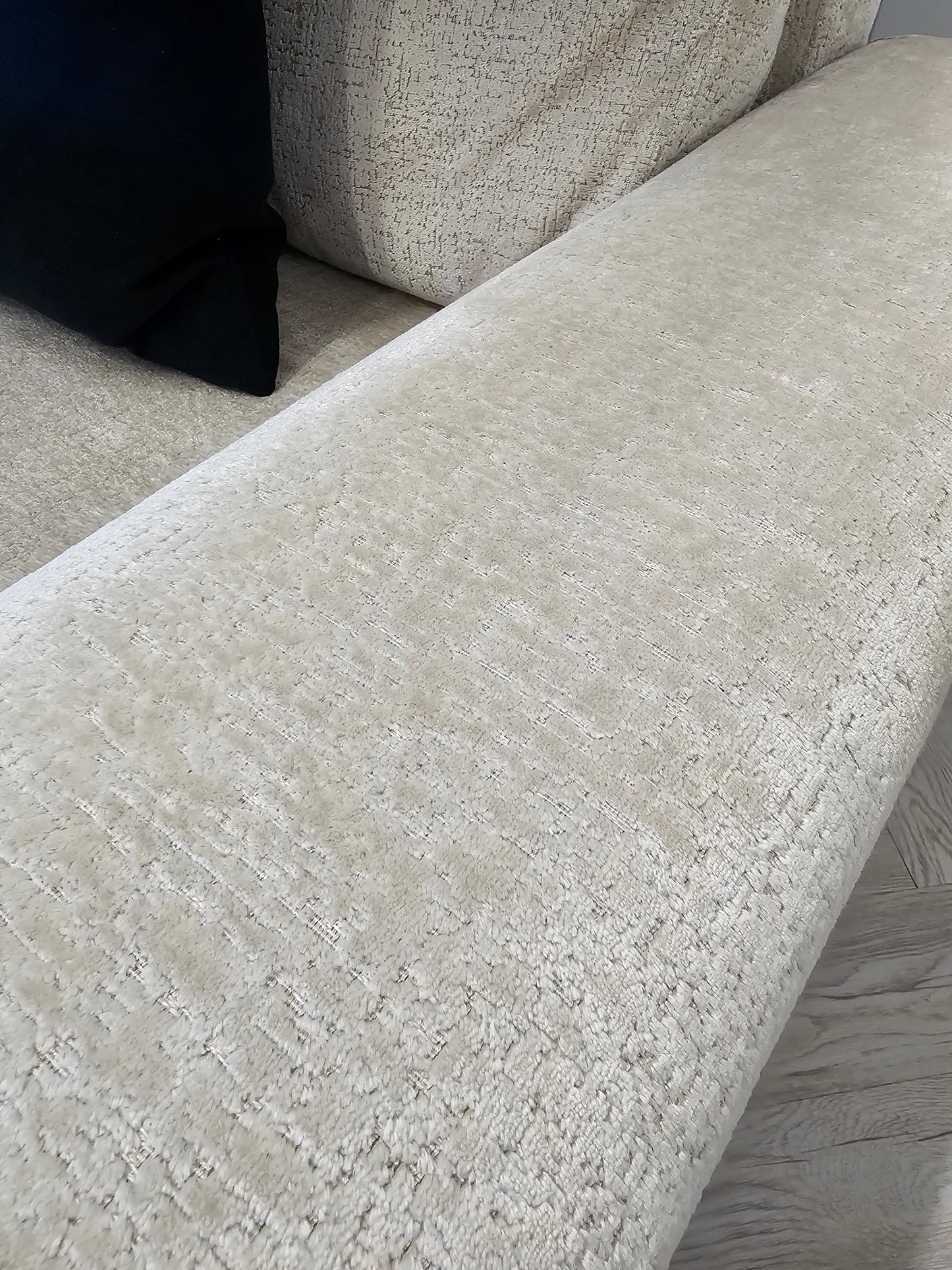 DFS Cream Fabric 3 & 2 Seater Sofas  @